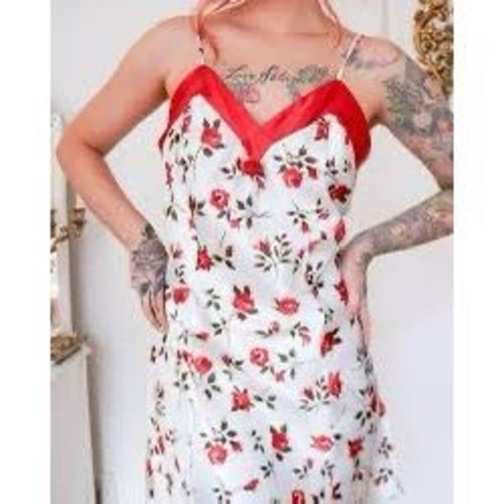 Kathy Ireland Intimates Lingerie Chemise Nightgown Sz M Vintage Roses